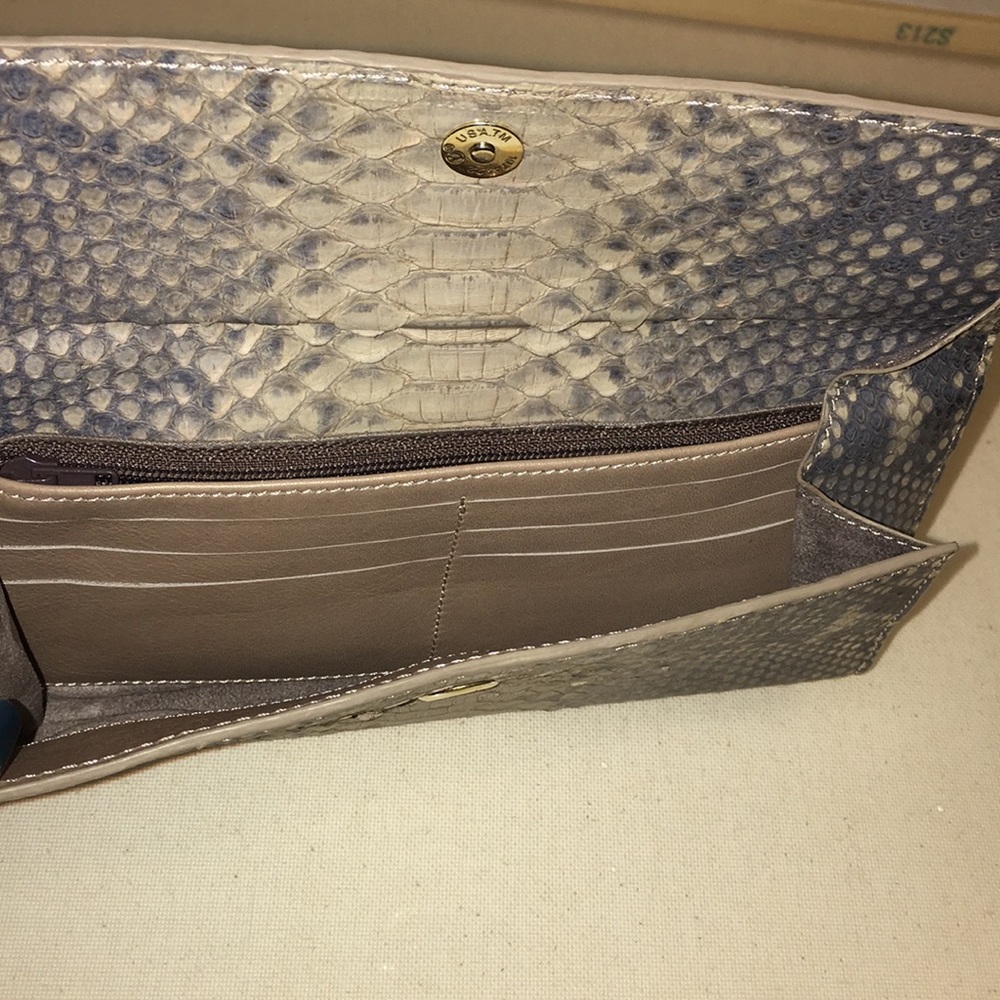 Presmer Python Skin Clutch - Picture 5 of 6